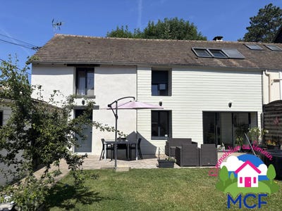/international/fr/longnes-pays-de-la-loire-310109048389/