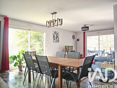 /international/fr/camblanes-et-meynac-aquitaine-310106398582/