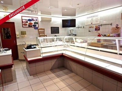 /international/fr/laval-pays-de-la-loire-310107947653/