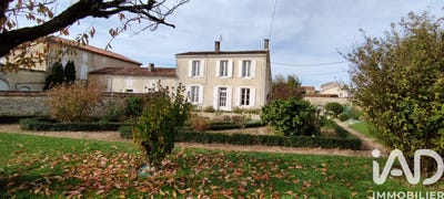 /international/fr/nere-charente-310103610817/
