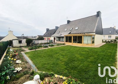 /international/fr/carhaix-plouguer-brittany-310098471175/