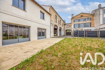 /international/fr/niort-charente-310108418997/