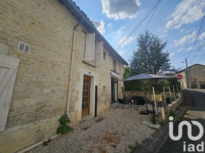/international/fr/saint-amant-de-boixe-charente-310101043613/