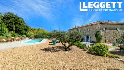/international/fr/vezenobres-languedoc-roussillon-310108040953/