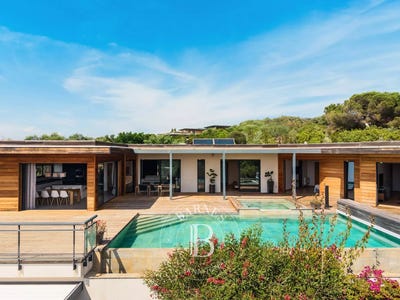 /international/fr/pietrosella-corsica-310108837922/