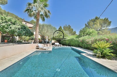 /international/fr/le-revest-les-eaux-provence-alpes-cote-d-azur-310101471696/