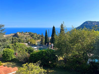/international/fr/la-turbie-provence-alpes-cote-d-azur-120094803302/