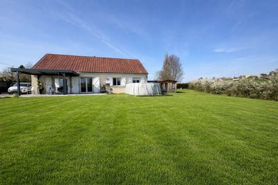 /international/fr/montceau-les-mines-burgundy-310108330212/