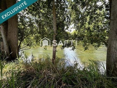 /international/fr/beaumont-saint-cyr-charente-310101383683/