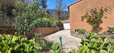 /international/fr/le-bousquet-d-orb-languedoc-roussillon-310104471470/