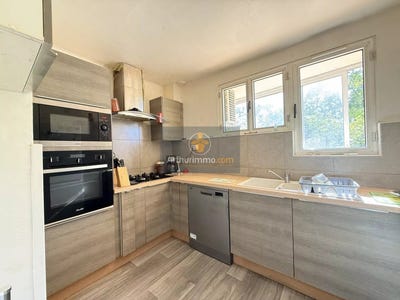 /international/fr/pont-saint-esprit-languedoc-roussillon-310120049509/