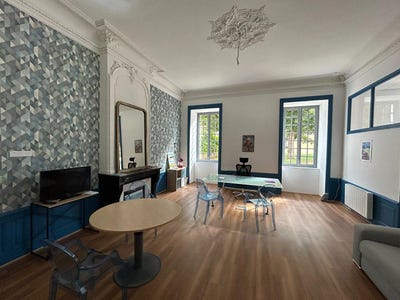 /international/fr/chalon-sur-saone-burgundy-310098060590/