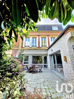 /international/fr/charleville-mezieres-ardennes-310096148471/