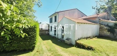 /international/fr/bourg-aquitaine-310108705139/