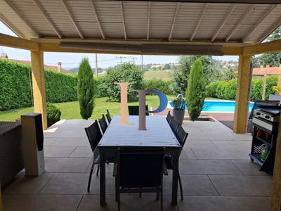 /international/fr/saint-nizier-sous-charlieu-pays-de-la-loire-310100170475/