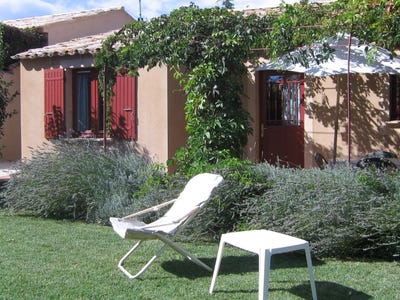 /international/fr/saint-quentin-la-poterie-languedoc-roussillon-310100792687/