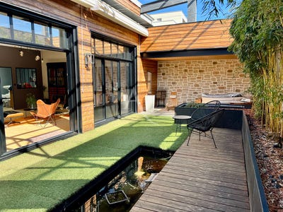 /international/fr/clermont-ferrand-auvergne-310107578743/