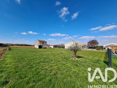 /international/fr/saint-porchaire-charente-310108102449/