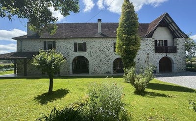 /international/fr/sauveterre-de-bearn-aquitaine-310100599616/