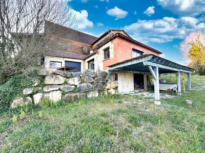 /international/fr/sarlat-la-caneda-aquitaine-310108453167/