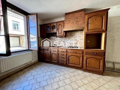 /international/fr/scorbe-clairvaux-charente-310107023707/