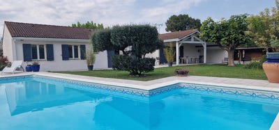 /international/fr/la-lande-de-fronsac-aquitaine-120094635611/?lang=zh-tw