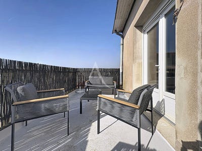 /international/fr/trelaze-pays-de-la-loire-310106396197/
