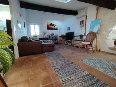 /international/fr/roquefort-des-corbieres-languedoc-roussillon-310105925353/
