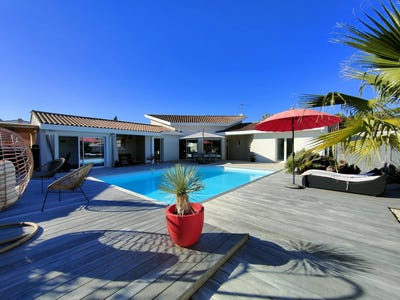 /international/fr/martillac-aquitaine-310103081499/