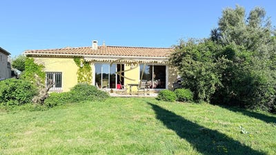 /international/fr/barjac-languedoc-roussillon-310108265319/