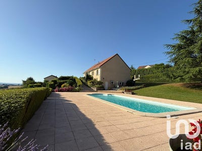 /international/fr/montcenis-burgundy-310100699355/