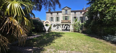 /international/fr/bressuire-charente-310108466257/