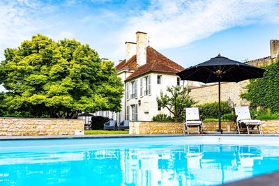 /international/fr/poitiers-charente-310107773876/