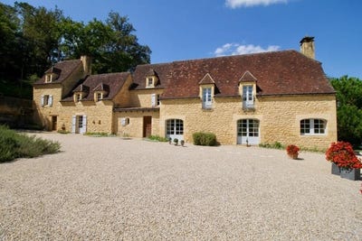 /international/fr/gourdon-midi-pyrenees-310105627672/