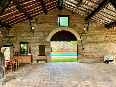 /international/fr/pinel-hauterive-aquitaine-310101155139/