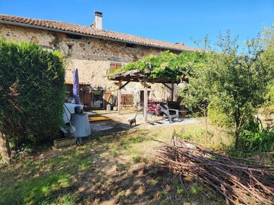 /international/fr/brillac-charente-310109022823/