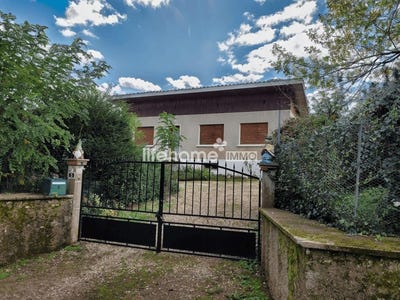 /international/fr/cerilly-auvergne-310100085342/