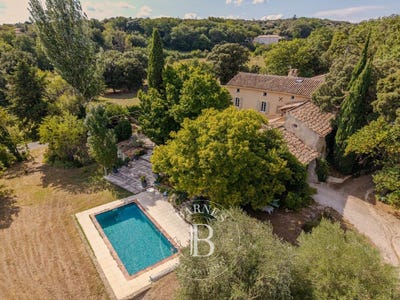 /international/fr/grignan-rhone-310101850134/