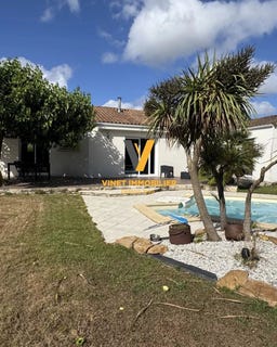 /international/fr/la-planche-pays-de-la-loire-310108565084/