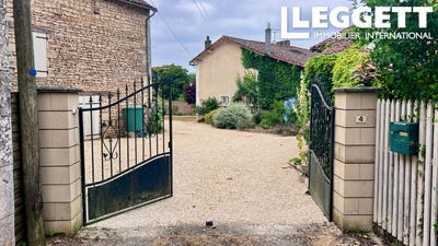 /international/fr/vouleme-charente-310100856657/
