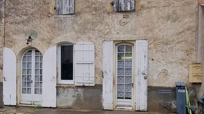 /international/fr/castillon-la-bataille-aquitaine-120091394890/