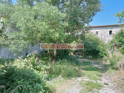 /international/fr/saint-hippolyte-du-fort-languedoc-roussillon-310101230668/?lang=id