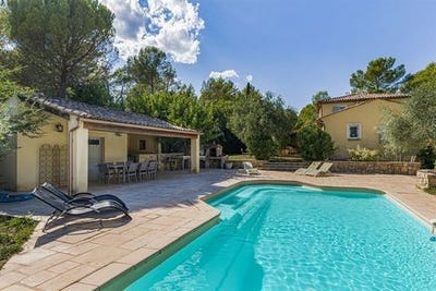 /international/fr/fayence-provence-alpes-cote-d-azur-310110163342/