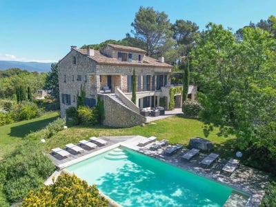 /international/fr/roussillon-rhone-310107599822/