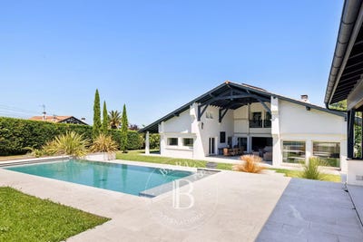 /international/fr/arcangues-aquitaine-310108088082/