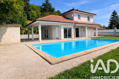 /international/fr/saint-clair-de-la-tour-rhone-310103611431/