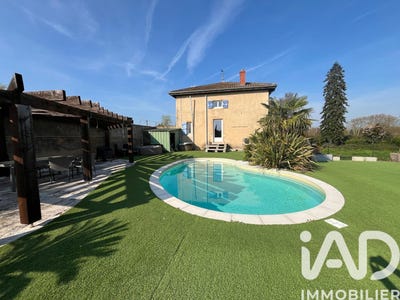 /international/fr/macon-ardennes-310106739181/
