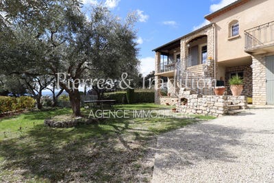 /international/fr/saint-saturnin-les-apt-provence-alpes-cote-d-azur-310100701702/?lang=en