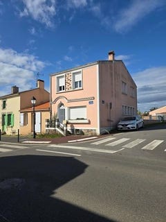 /international/fr/st-florent-des-bois-pays-de-la-loire-120095310790/