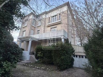 /international/fr/romorantin-lanthenay-centre-val-de-loire-310098974603/